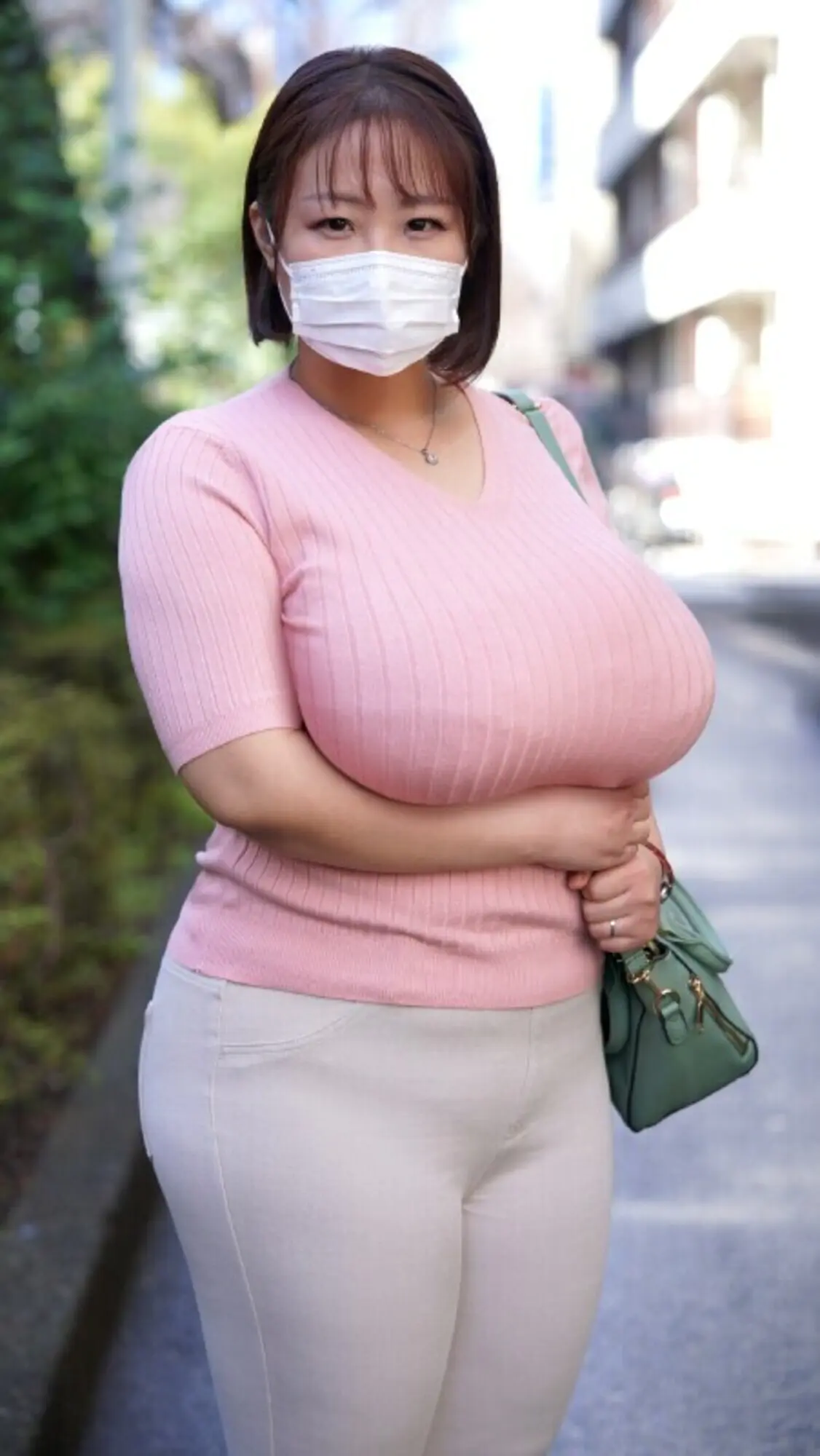 【閲覧注意/デカ乳輪】43歳どスケベグラマラスLカップ爆乳ボディ欲求モンスター人妻の挑戦 豊田怜花さん